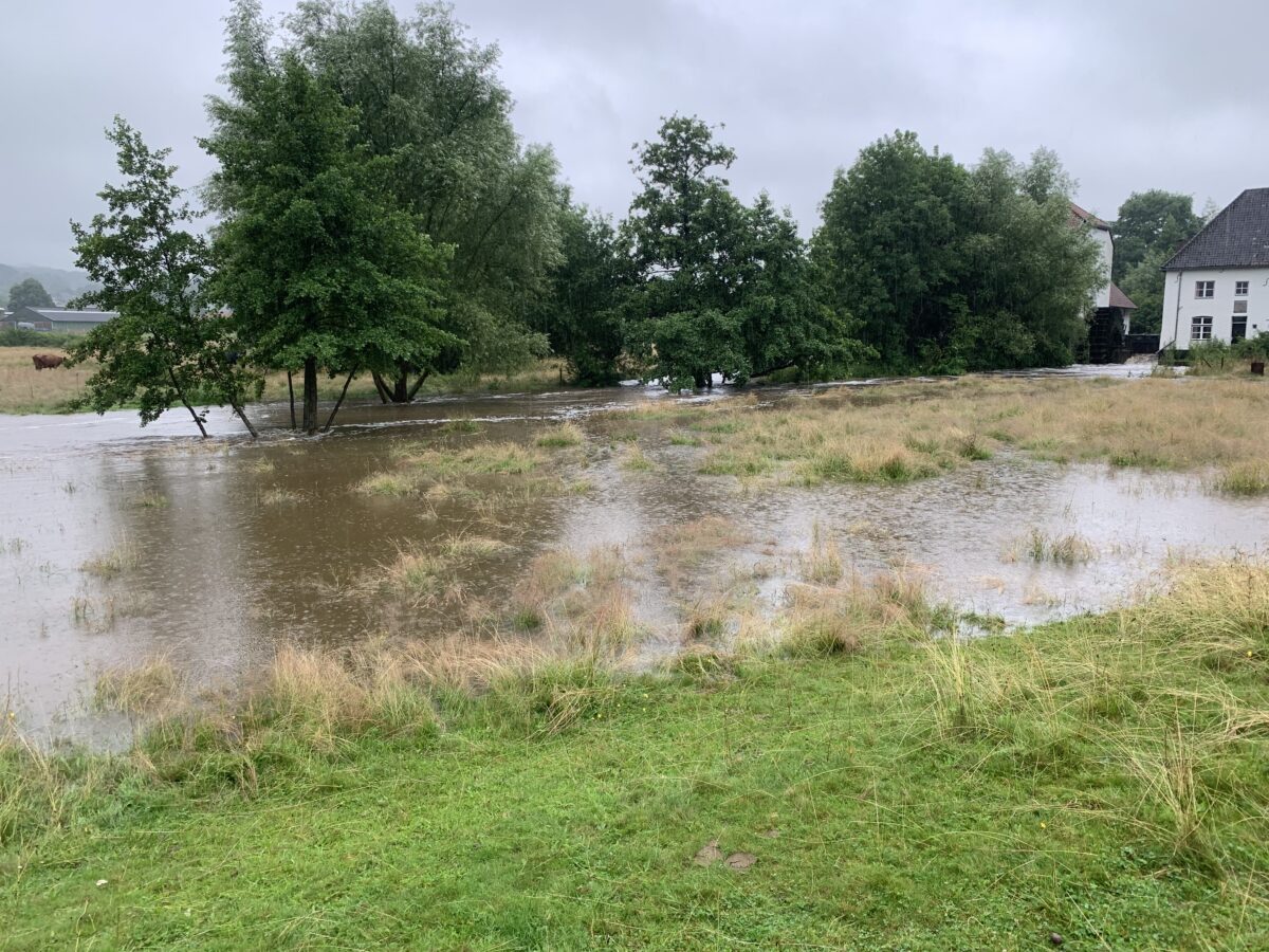 Postcode Loterij schenkt 2 miljoen euro om overstromingen Limburg tegen te gaan